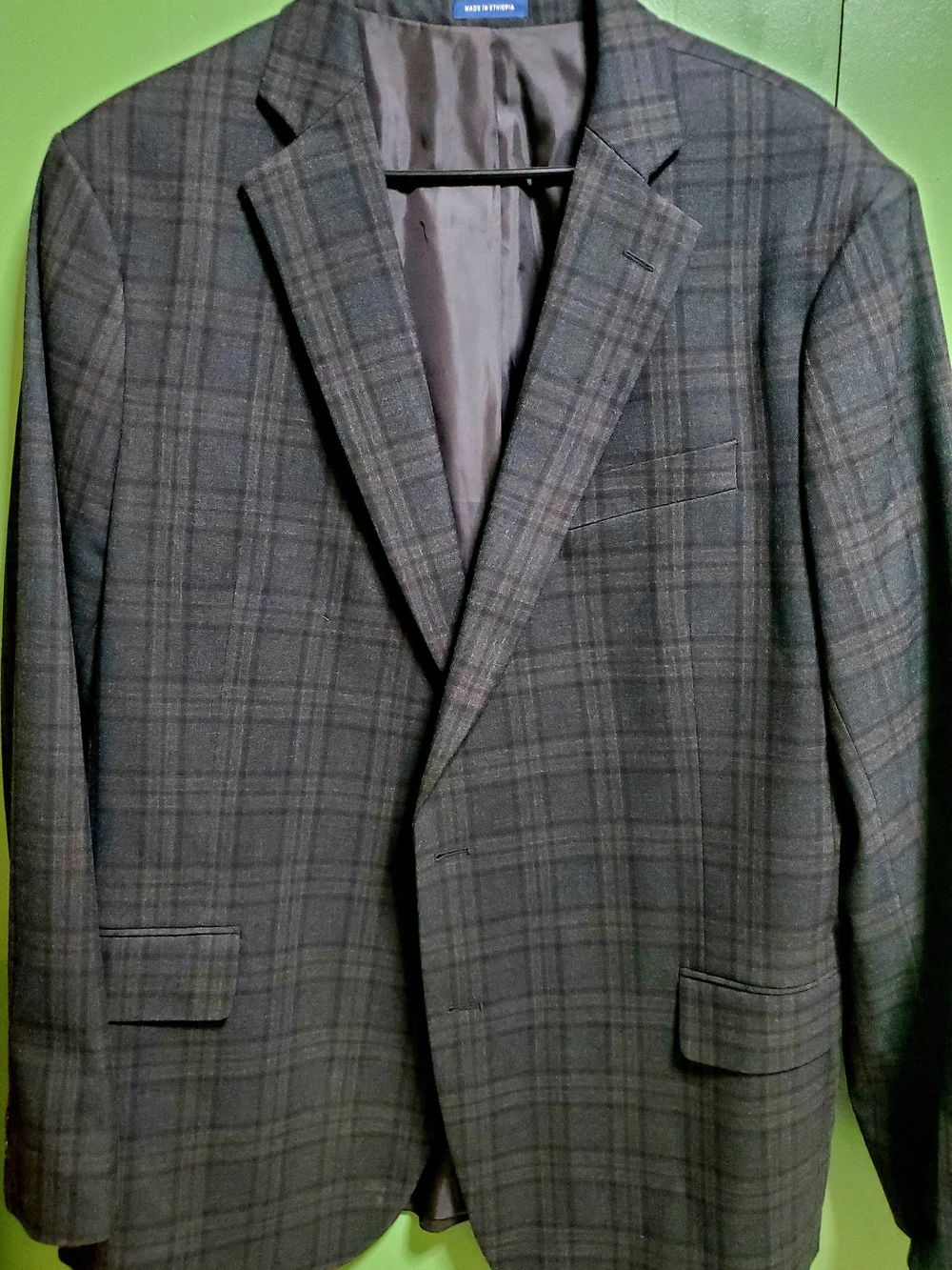 Stafford Men's Dark Charcoal Plaid Sport Coat